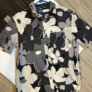 Old Navy Men's Black and Gray Floral Shirt Jacket